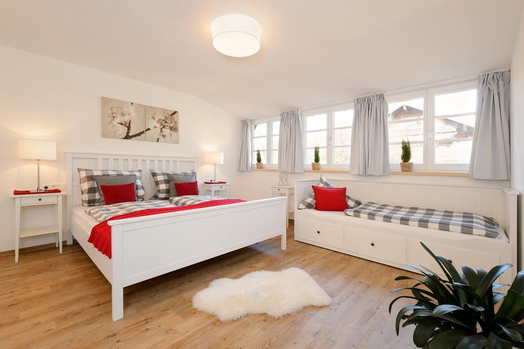 "Viktoria Apartments" - Annehmlichkeiten Von 4-Sterne Familien-Und Wellnesshotel Viktoria Koennen Mitgenutzt Werden Oberstdorf Szoba fotó